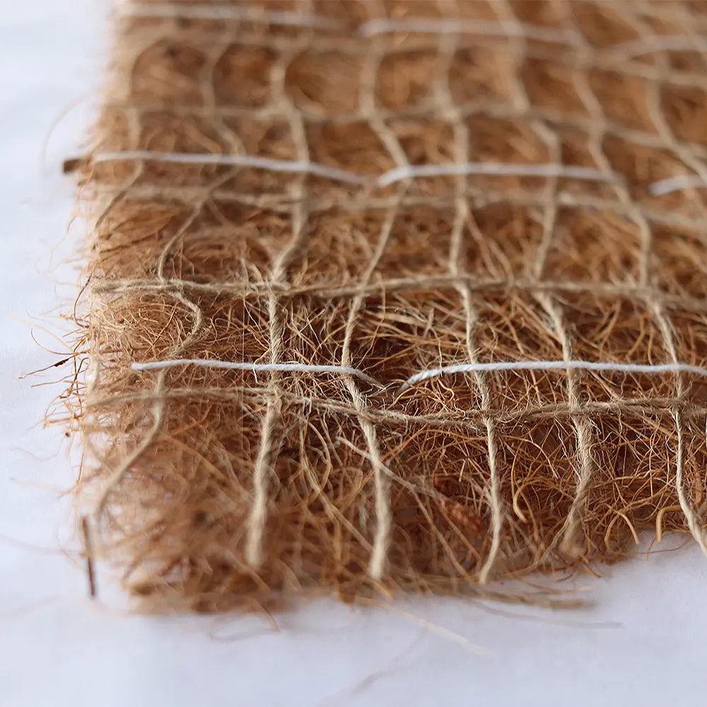 materiales biodegradables para plantaciones