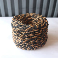 Hilo de fibra de coco negro